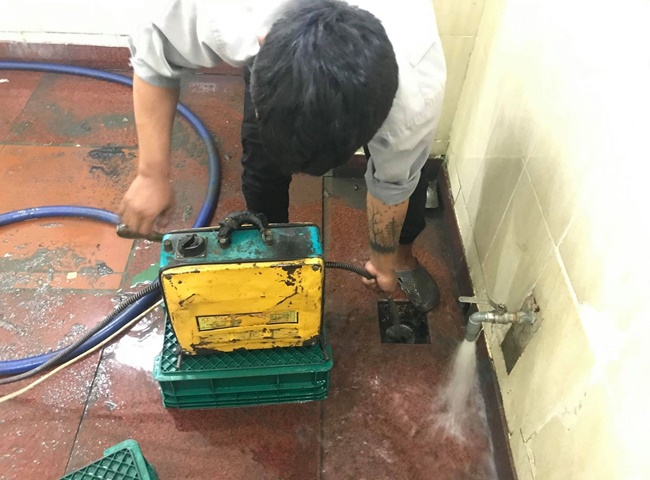 Thông cống nghẹt quận Thủ Đức giá rẻ uy tín